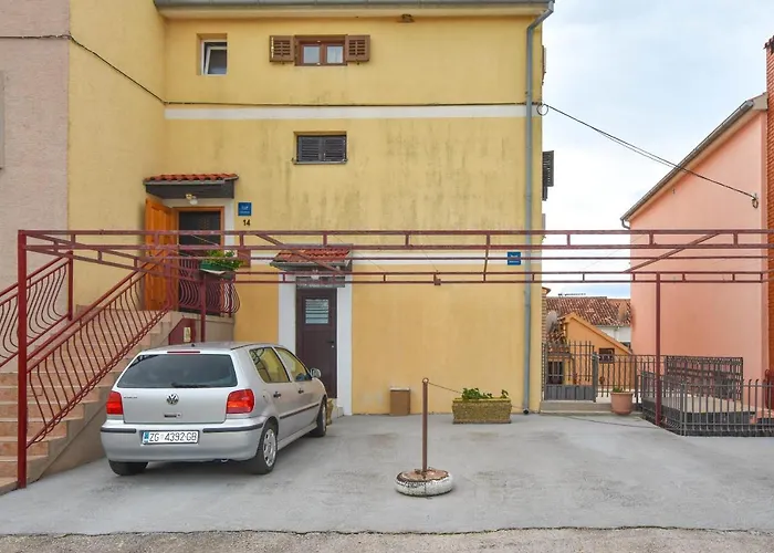 Apartamento Rouge Sveti Filip i Jakov